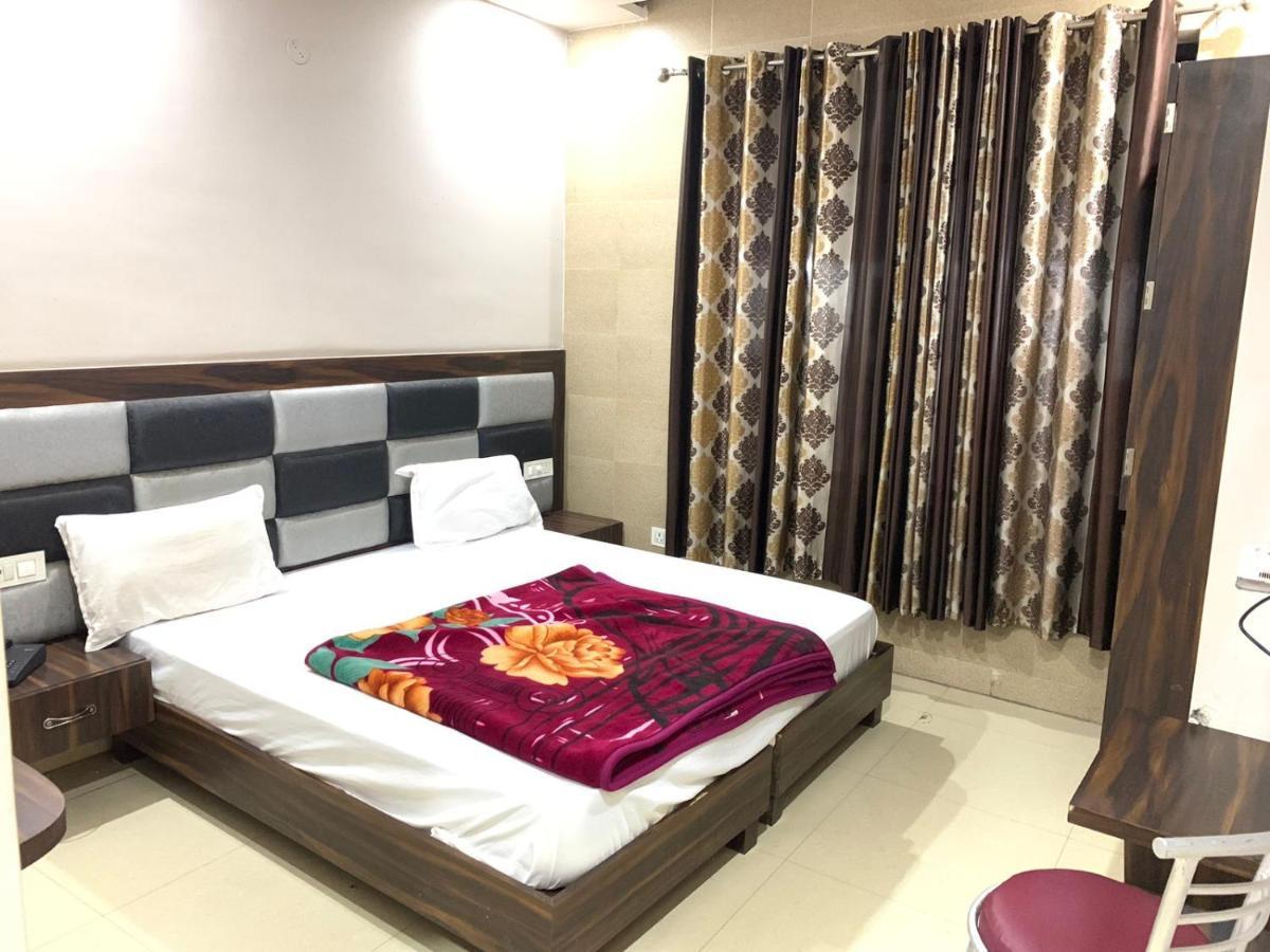 Hotel Sukhman Residency أمريتسار المظهر الخارجي الصورة